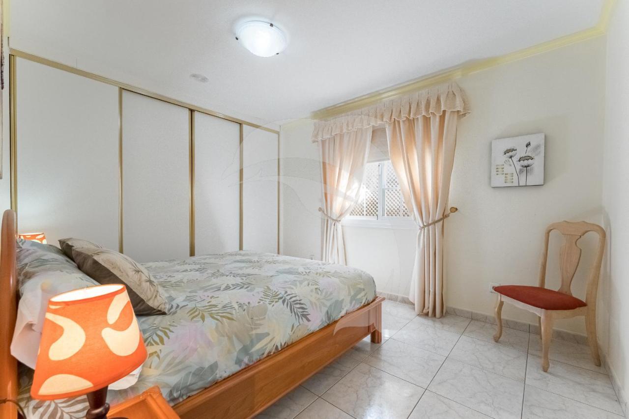Apartamentos Los Delfines エル・メダノ エクステリア 写真
