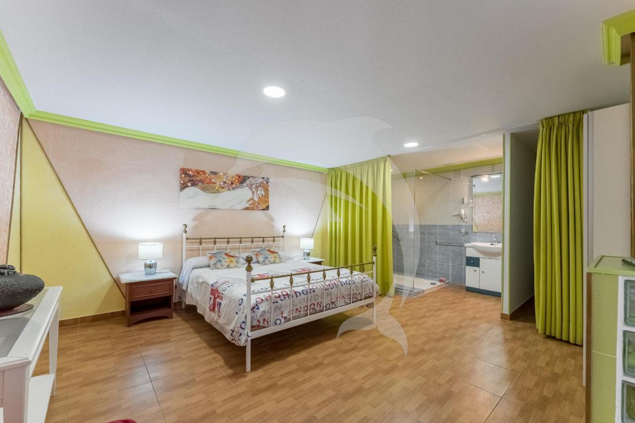 Apartamentos Los Delfines エル・メダノ エクステリア 写真